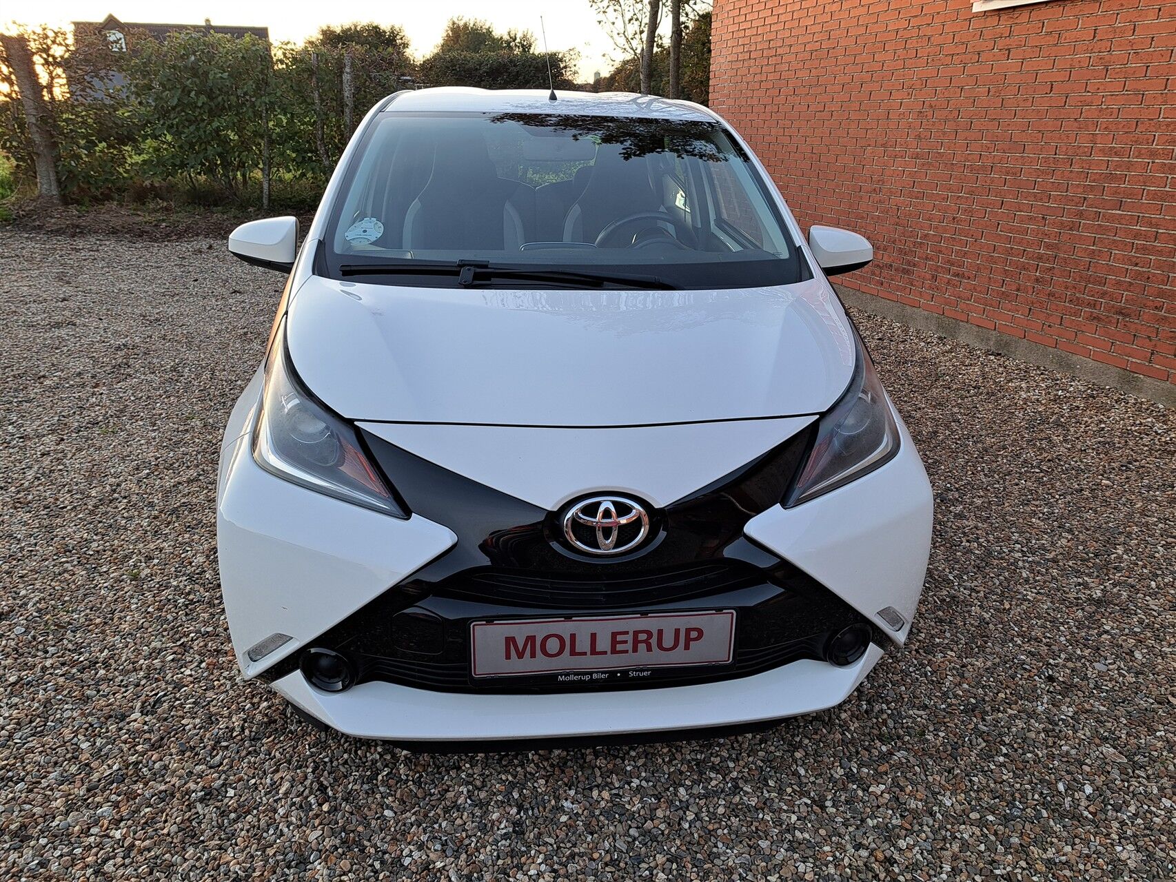 Billede af Toyota Aygo 1,0 VVT-I X-Play + X-Touch 69HK 5d
