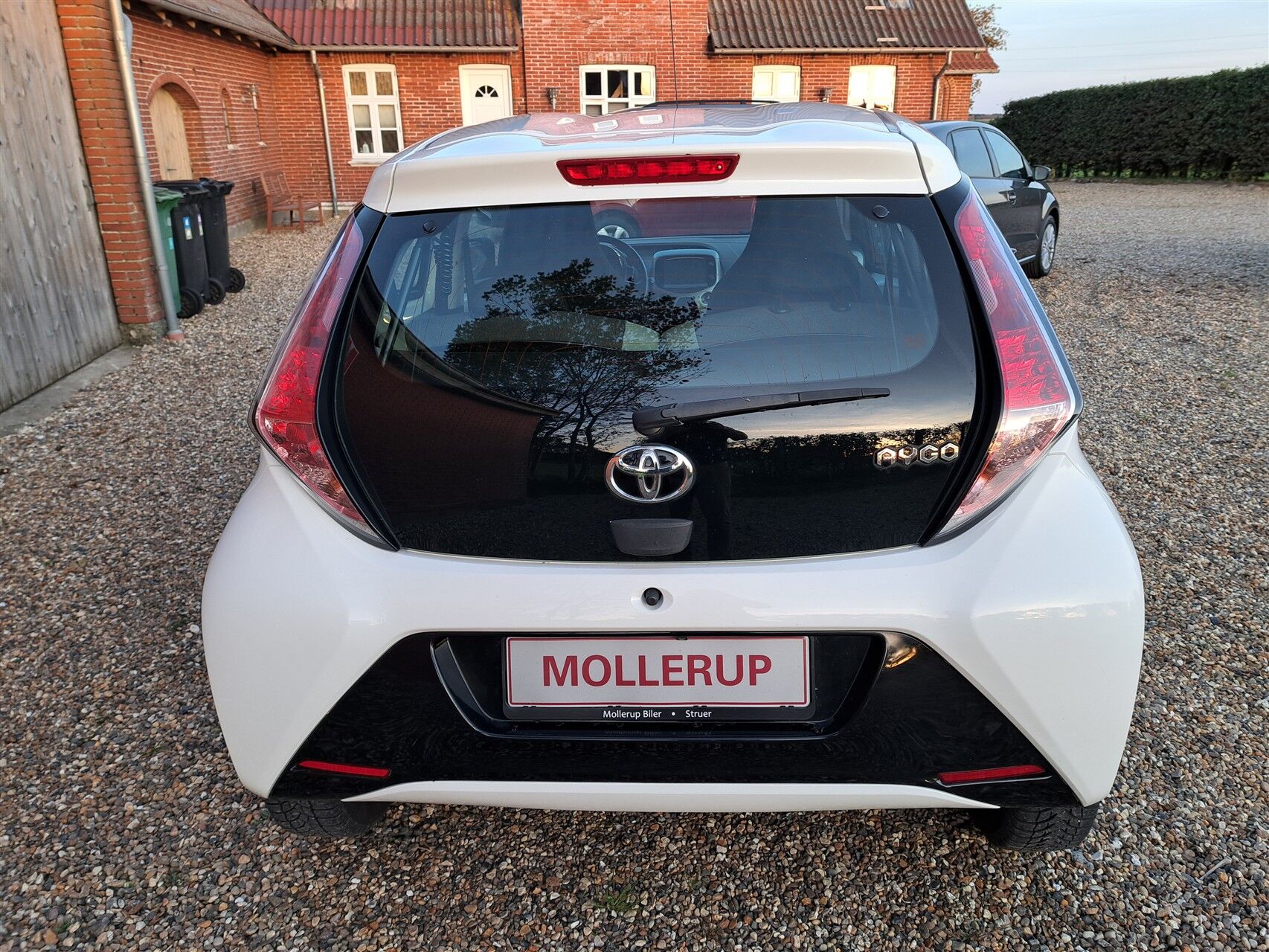 Billede af Toyota Aygo 1,0 VVT-I X-Play + X-Touch 69HK 5d