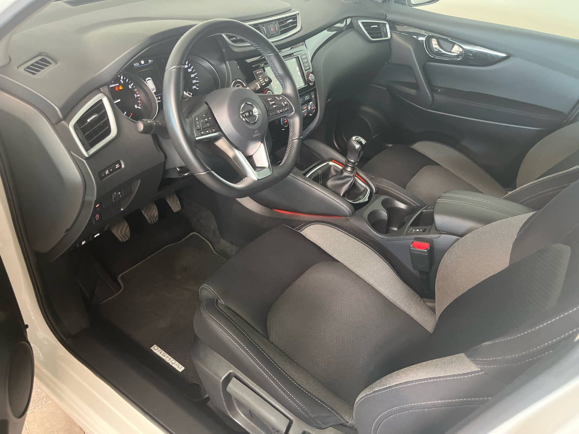 Billede af Nissan Qashqai 1,3 Dig-T N-Connecta 140HK 5d 6g