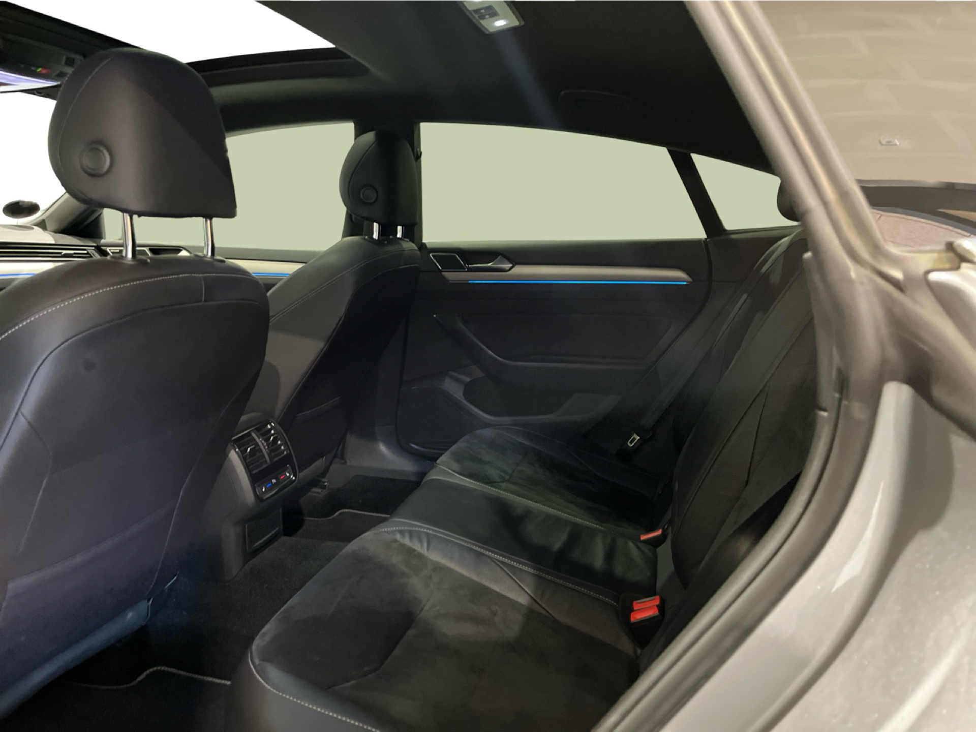 Billede af VW Arteon 2,0 TSI R-Line Business DSG 190HK 5d 7g Aut.