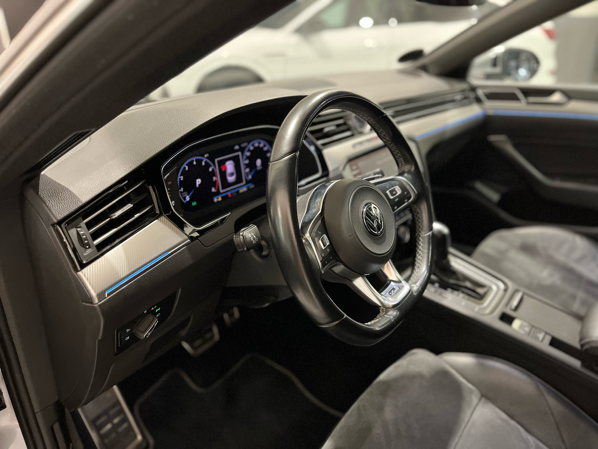 Billede af VW Arteon 2,0 TSI R-Line Business DSG 190HK 5d 7g Aut.