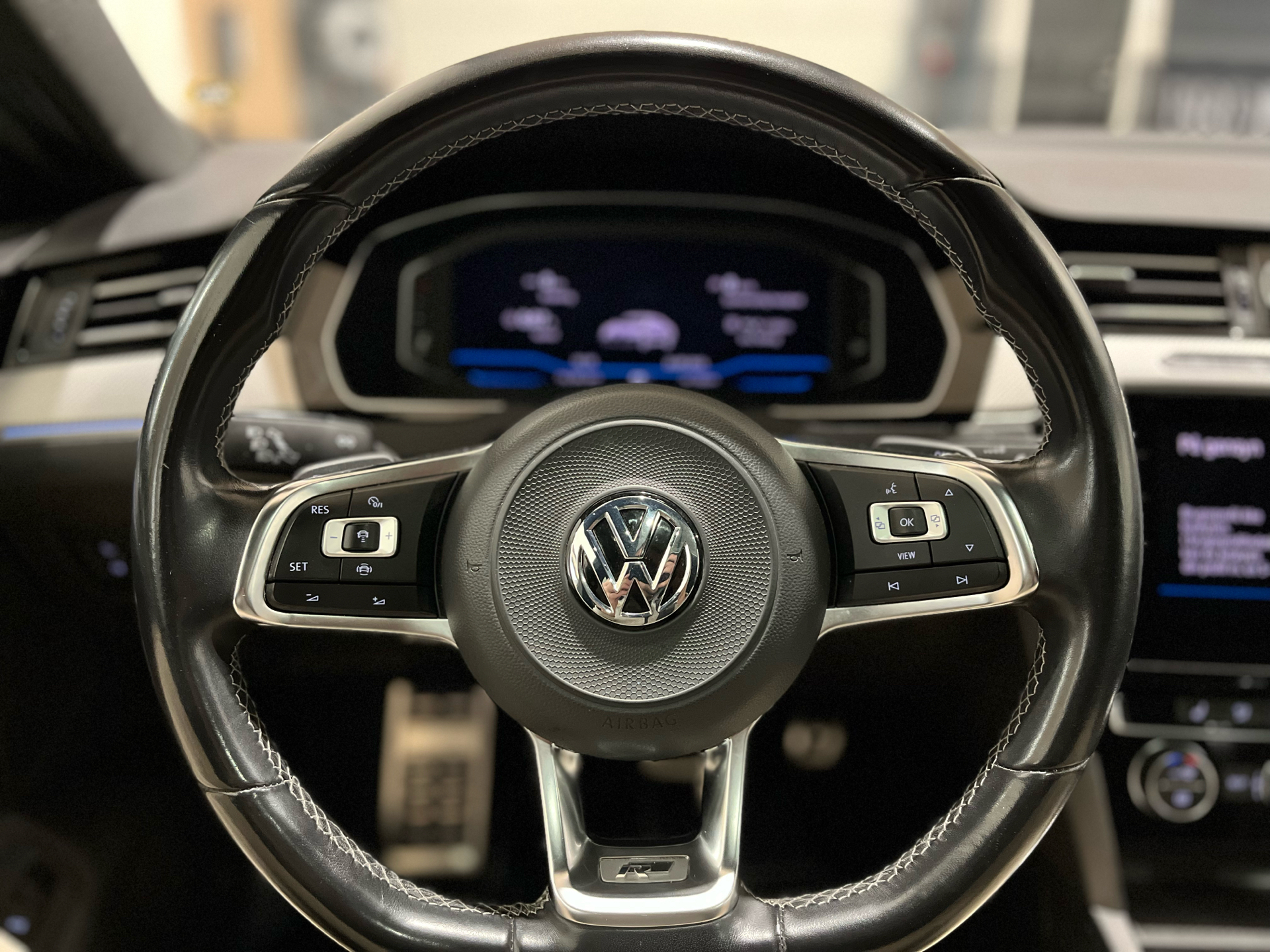 Billede af VW Arteon 2,0 TSI R-Line Business DSG 190HK 5d 7g Aut.