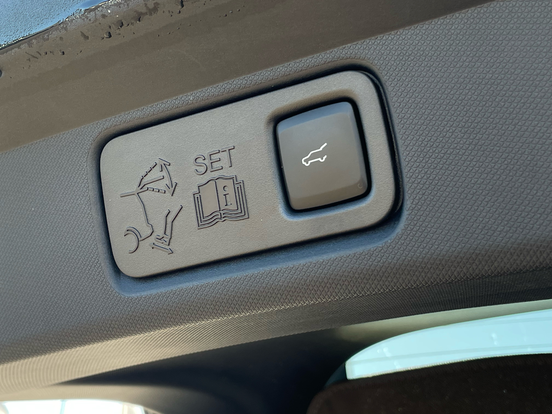 Billede af Ford Mustang Mach-E EL UR Premium AWD 351HK 5d Aut.