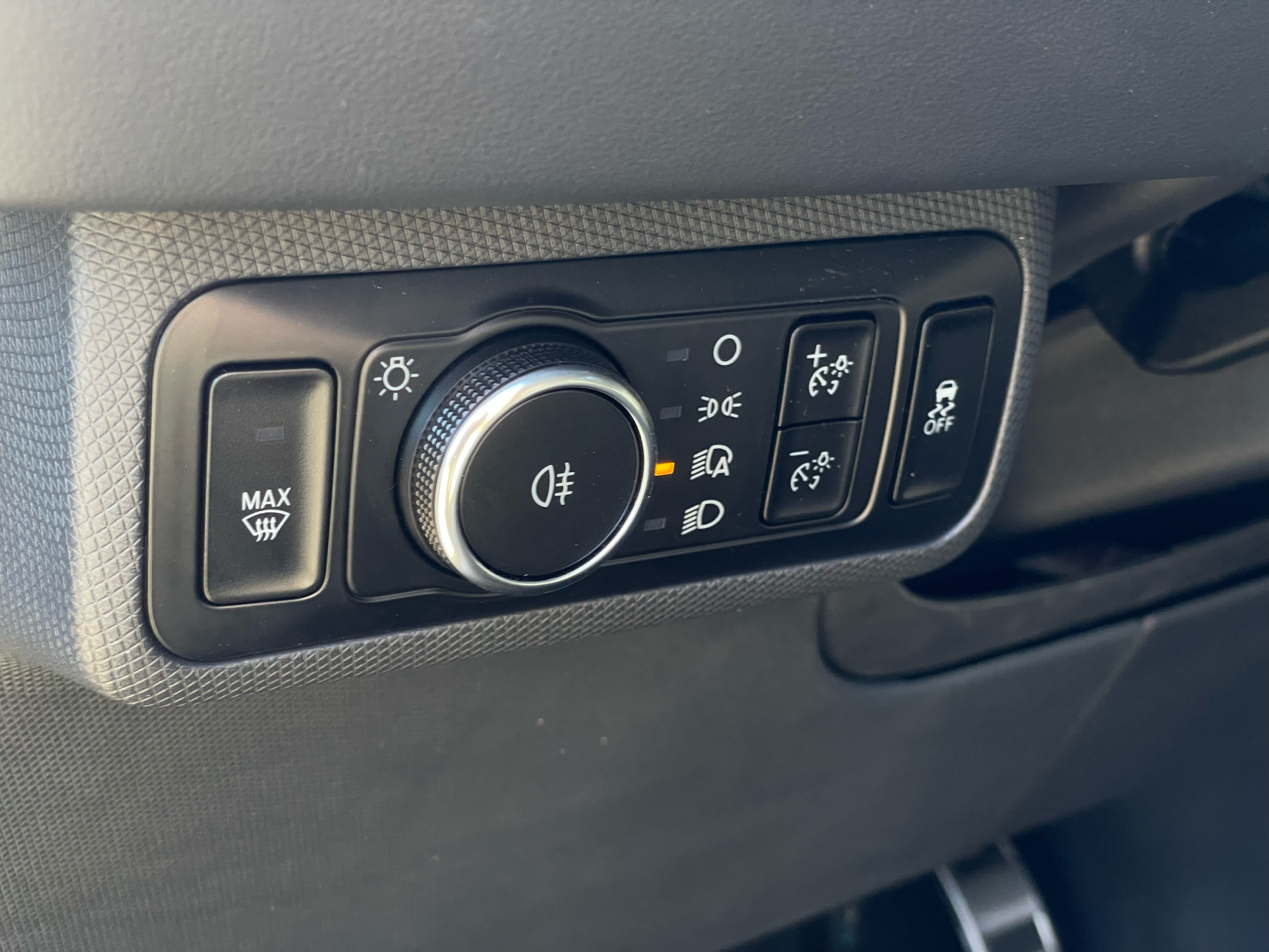 Billede af Ford Mustang Mach-E EL UR Premium AWD 351HK 5d Aut.