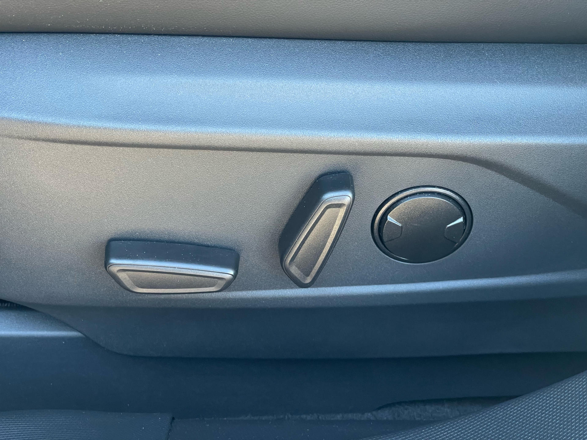 Billede af Ford Mustang Mach-E EL UR Premium AWD 351HK 5d Aut.