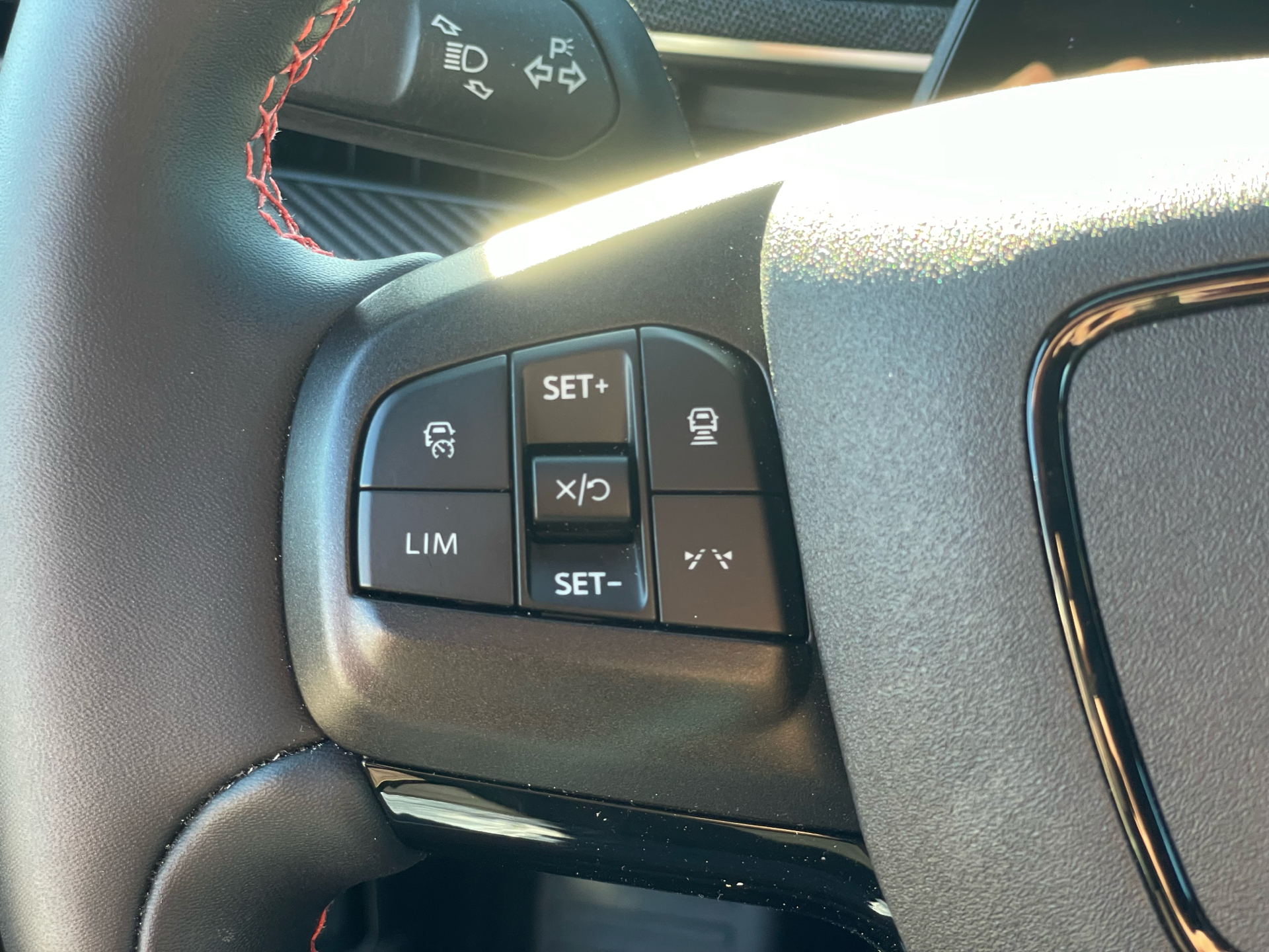 Billede af Ford Mustang Mach-E EL UR Premium AWD 351HK 5d Aut.