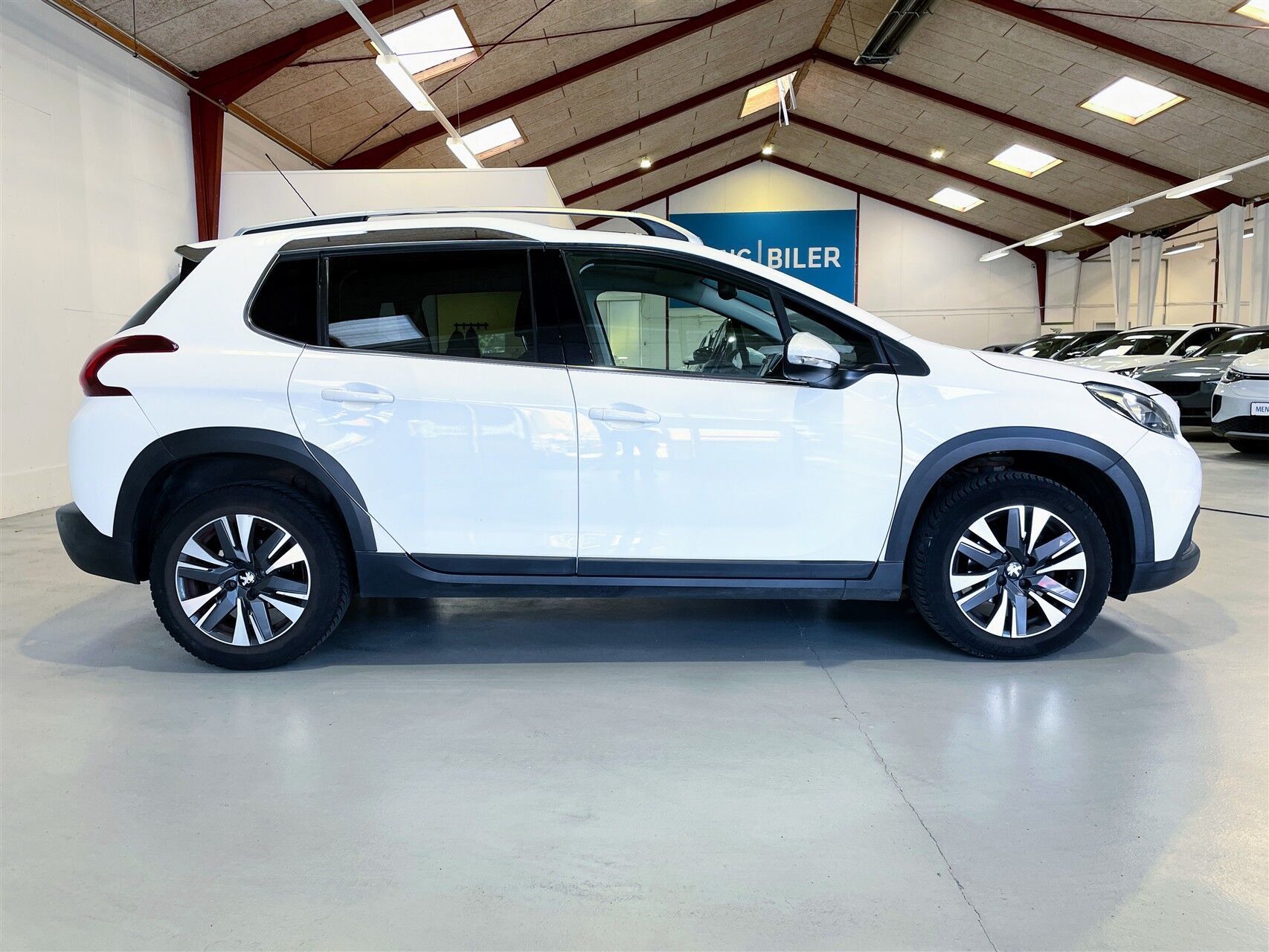 Billede af Peugeot 2008 1,6 BlueHDi Desire Sky X 100HK
