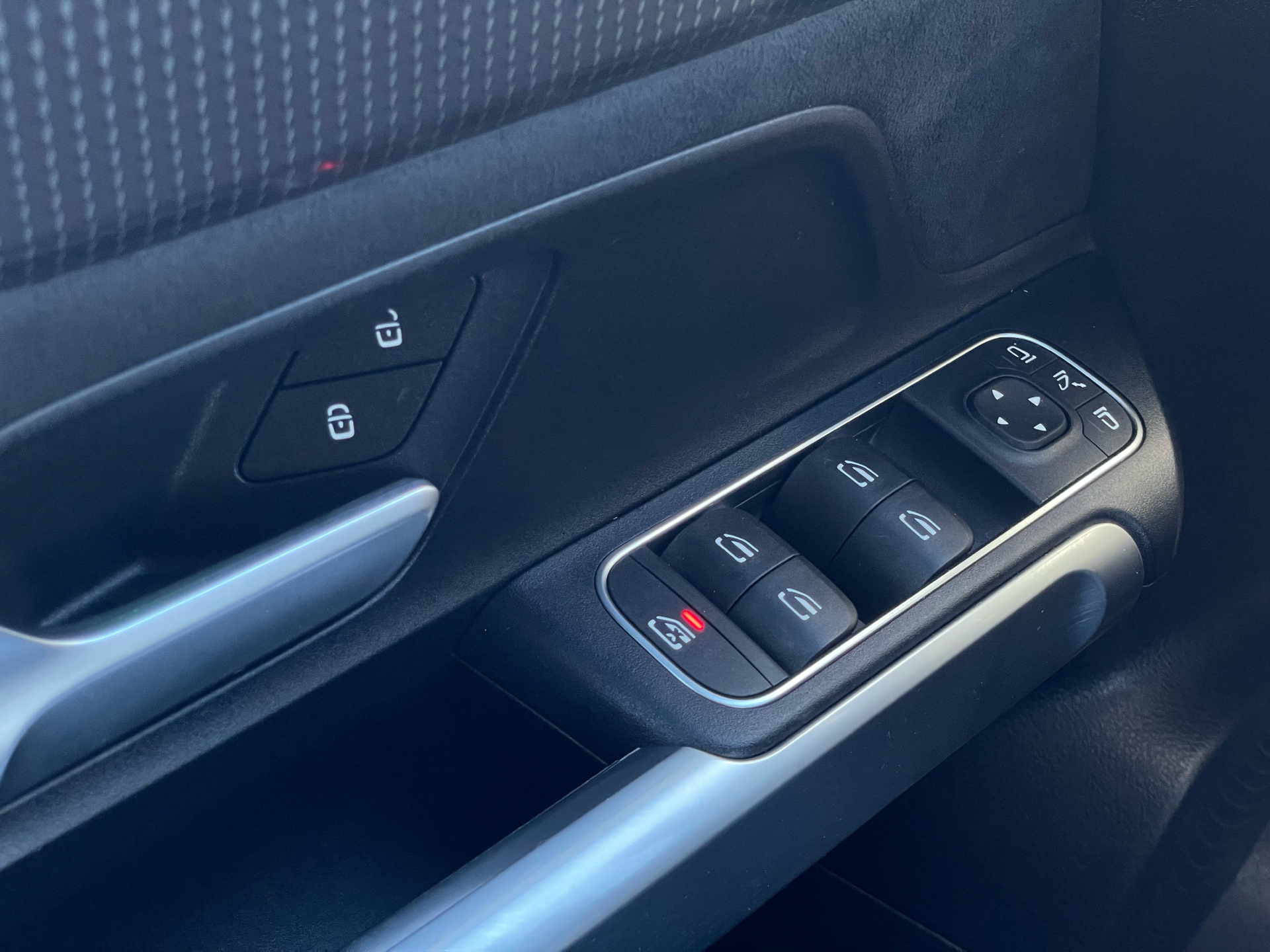 Billede af Mercedes-Benz EQB 350 EL AMG Advance 4Matic 292HK 5d Aut.