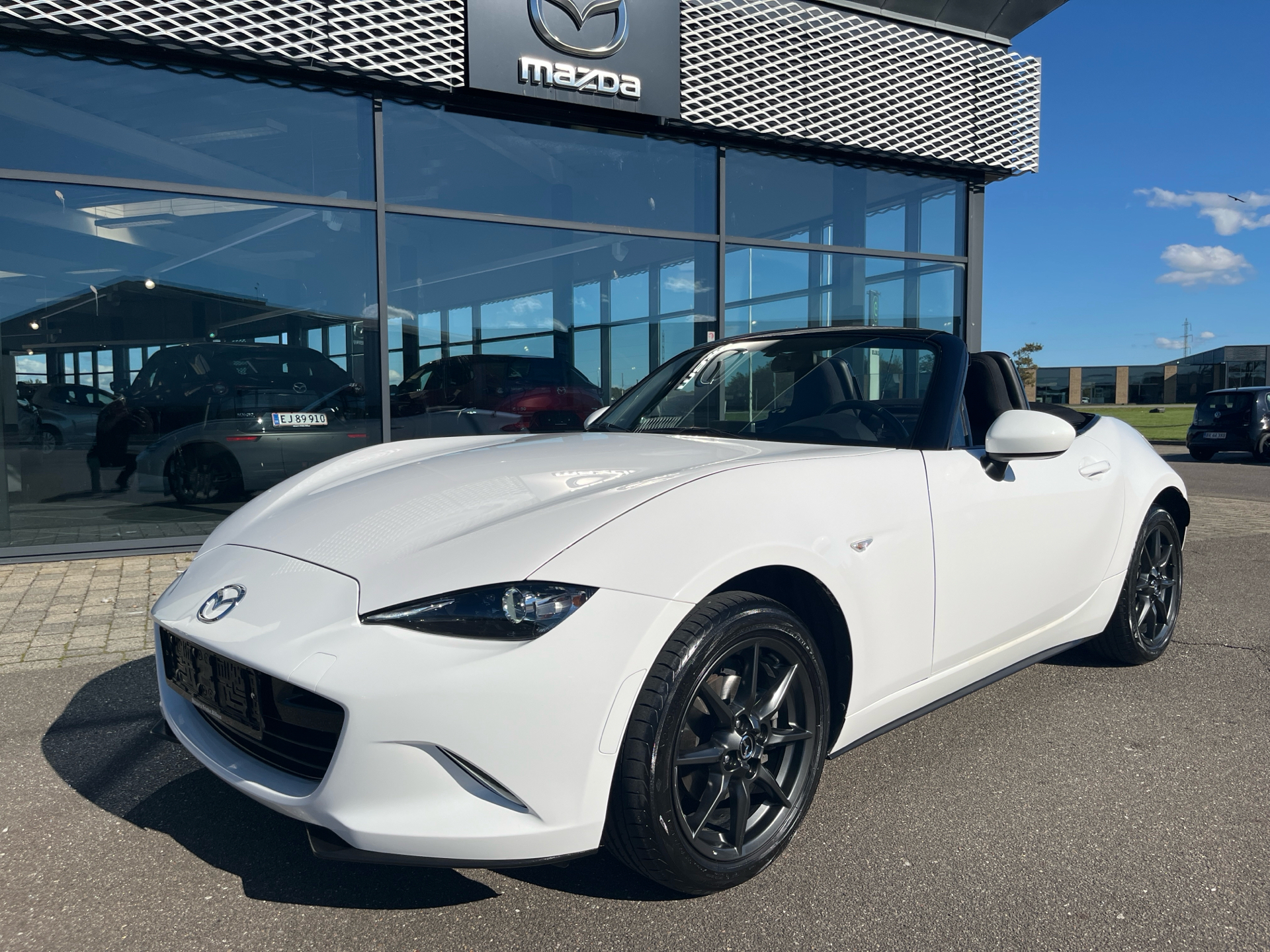 Billede af Mazda MX-5 Roadster 1,5 Skyactiv-G 131HK Cabr. 6g