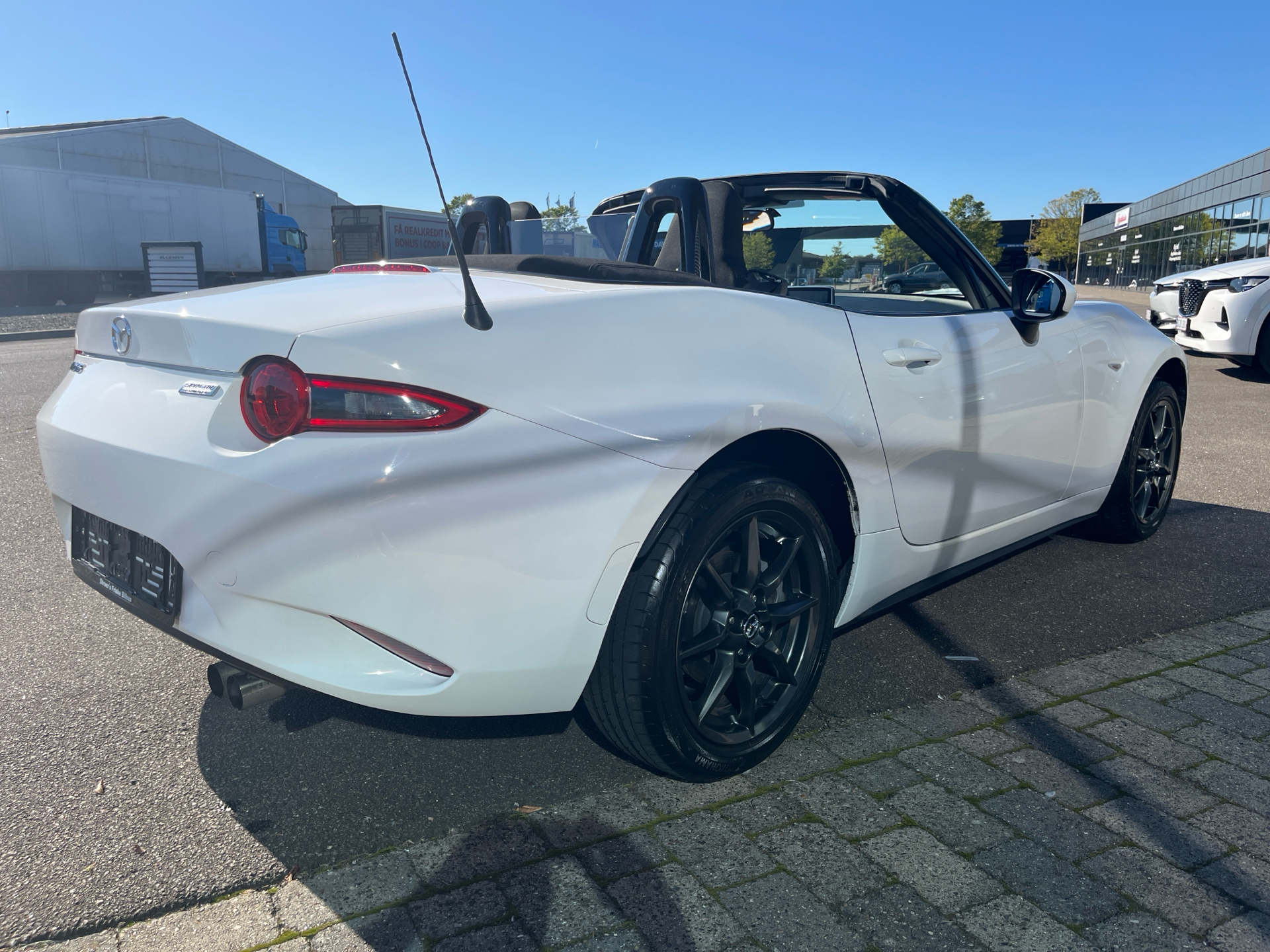 Billede af Mazda MX-5 Roadster 1,5 Skyactiv-G 131HK Cabr. 6g