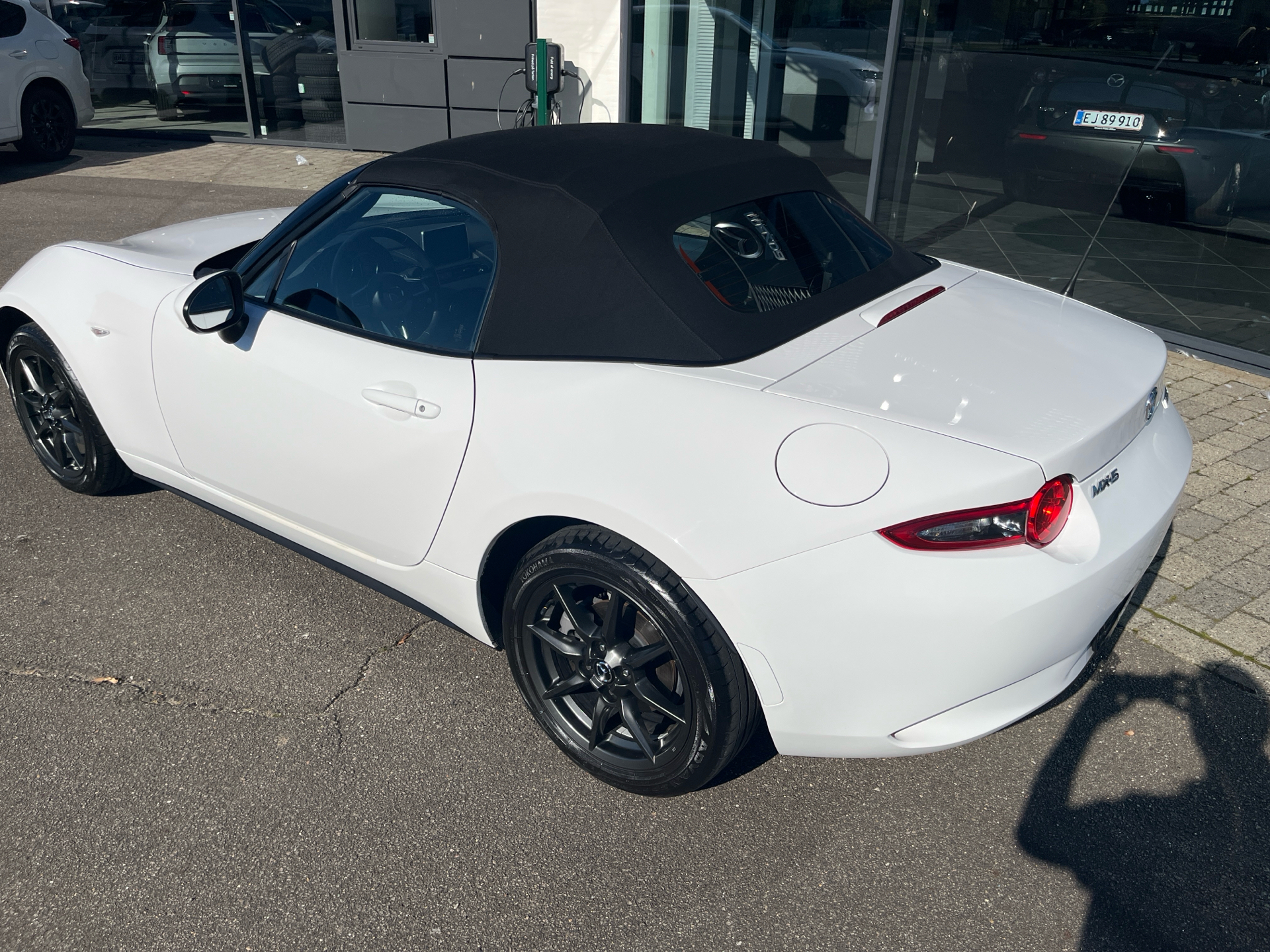 Billede af Mazda MX-5 Roadster 1,5 Skyactiv-G 131HK Cabr. 6g