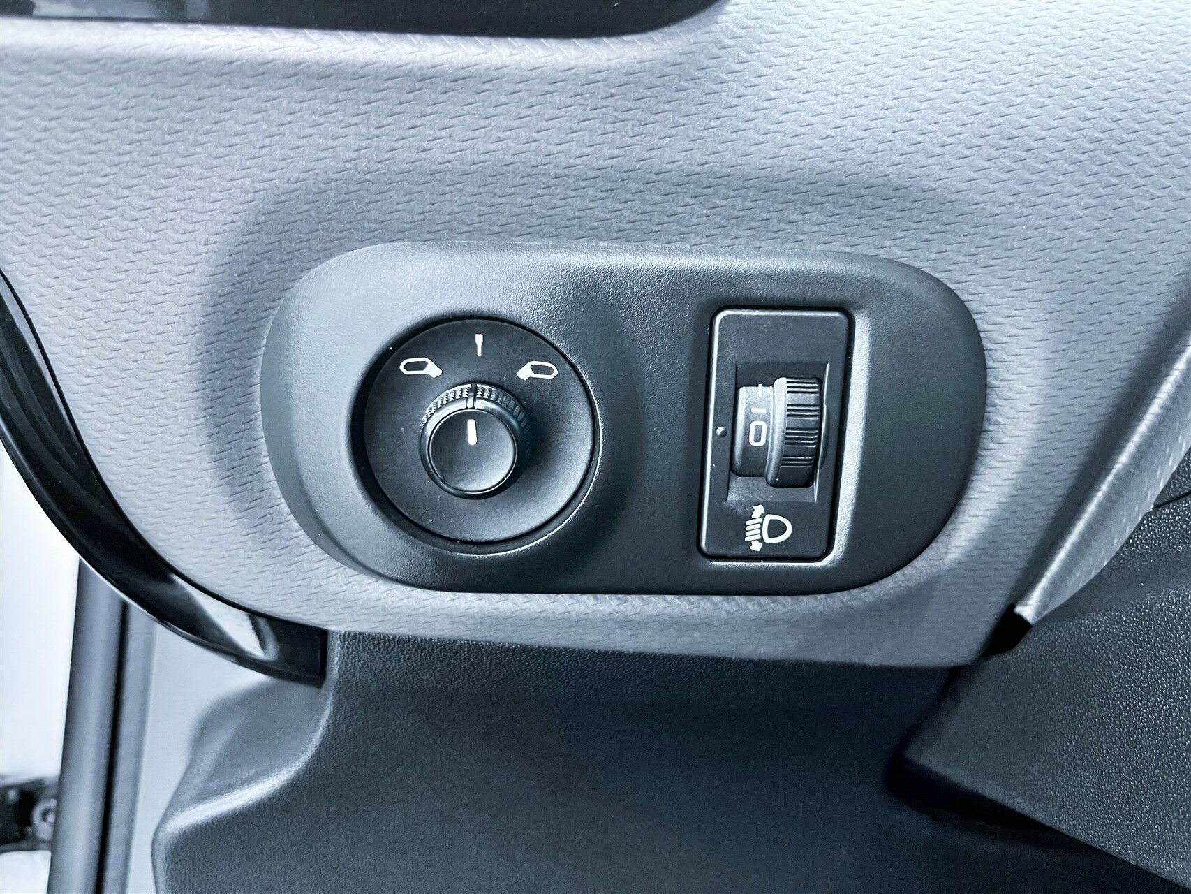 Billede af Citroën C4 Cactus 1,6 Blue HDi Cool start/stop 100HK 5d