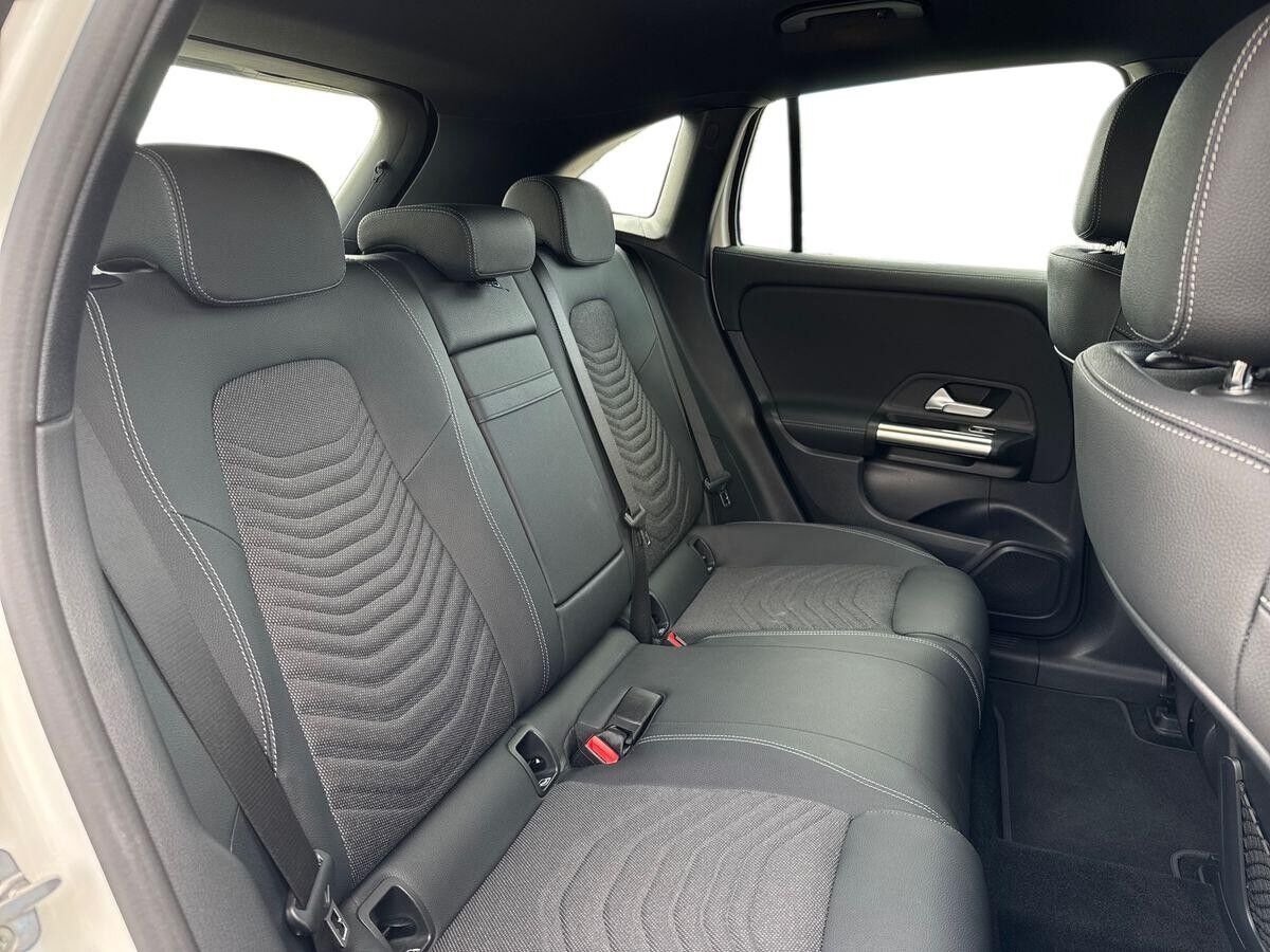 Billede af Mercedes-Benz EQA 300 EL Progressive 4Matic 228HK 5d Aut.