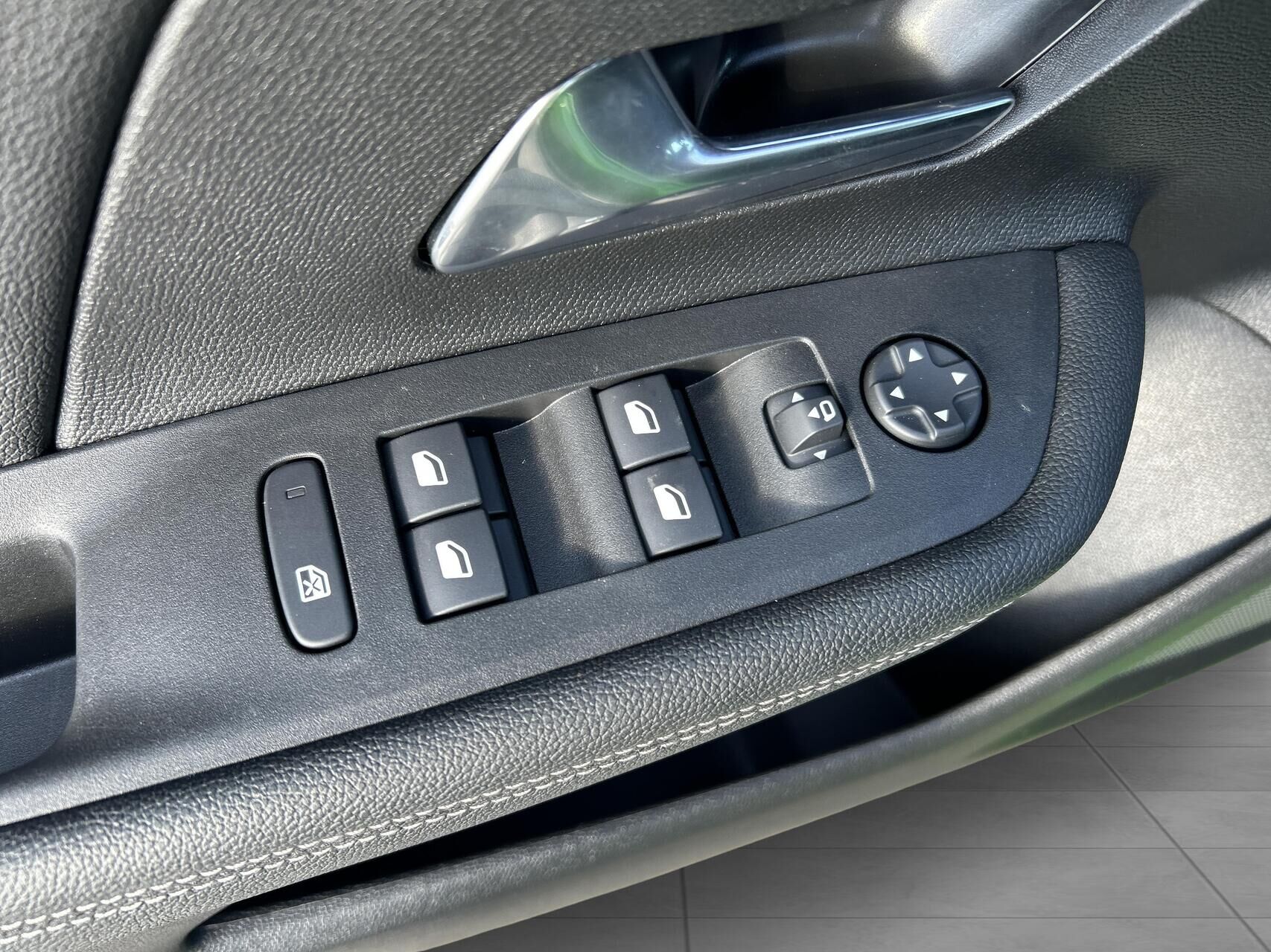 Billede af Opel Mokka-e EL Ultimate 136HK 5d Aut.