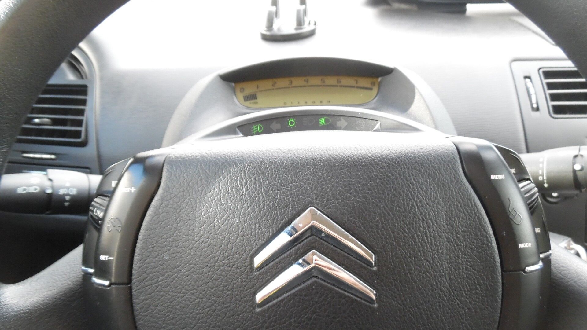Billede af Citroën C4 1,6 i 16V Prestige 110HK 5d