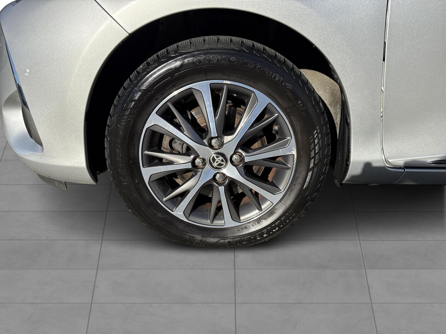 Billede af Toyota Yaris 1,5 Hybrid H3 Y20 E-CVT 100HK 5d Trinl. Gear