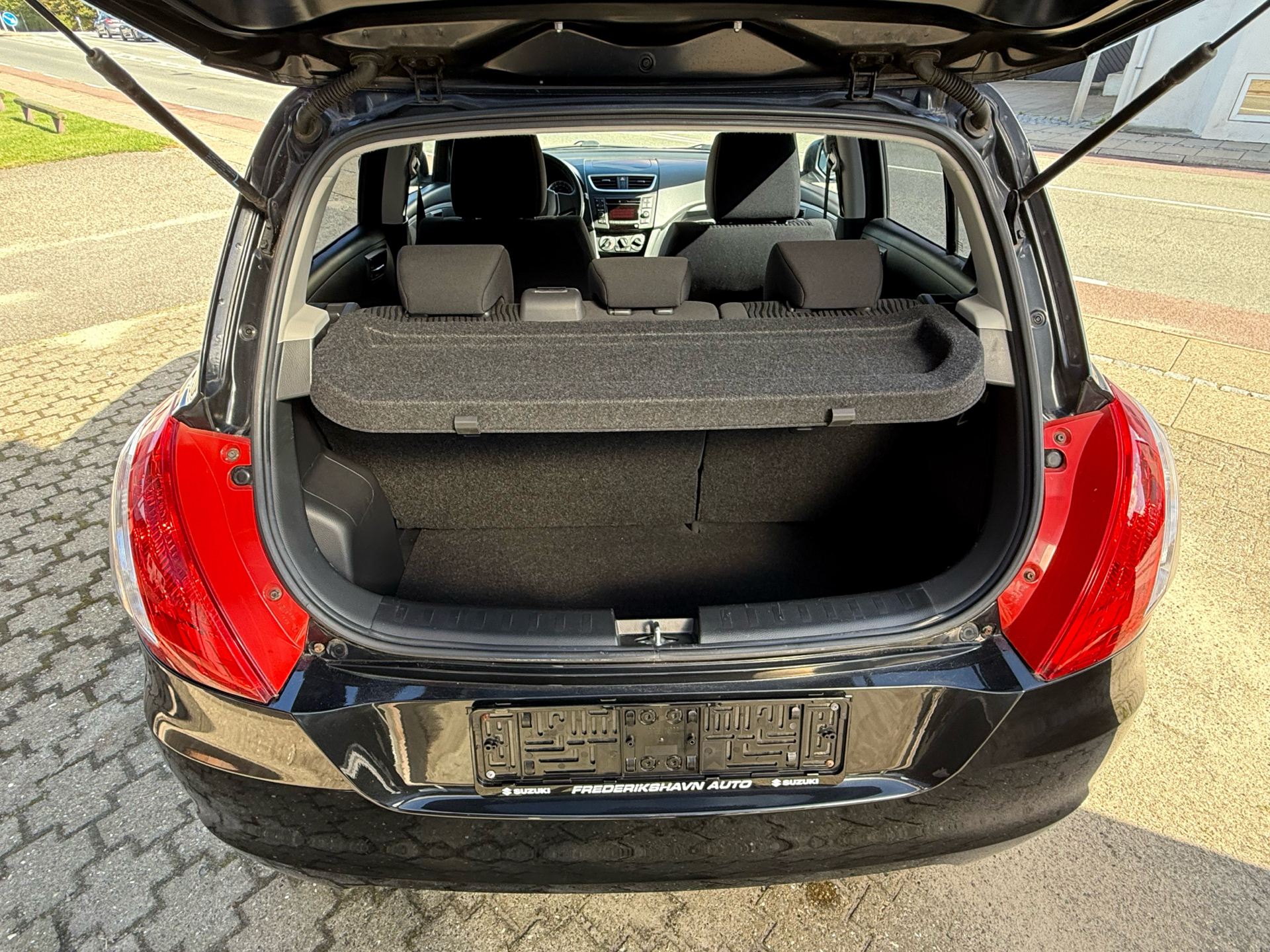 Billede af Suzuki Swift 1,2 Dualjet 16V Style 90HK 5d