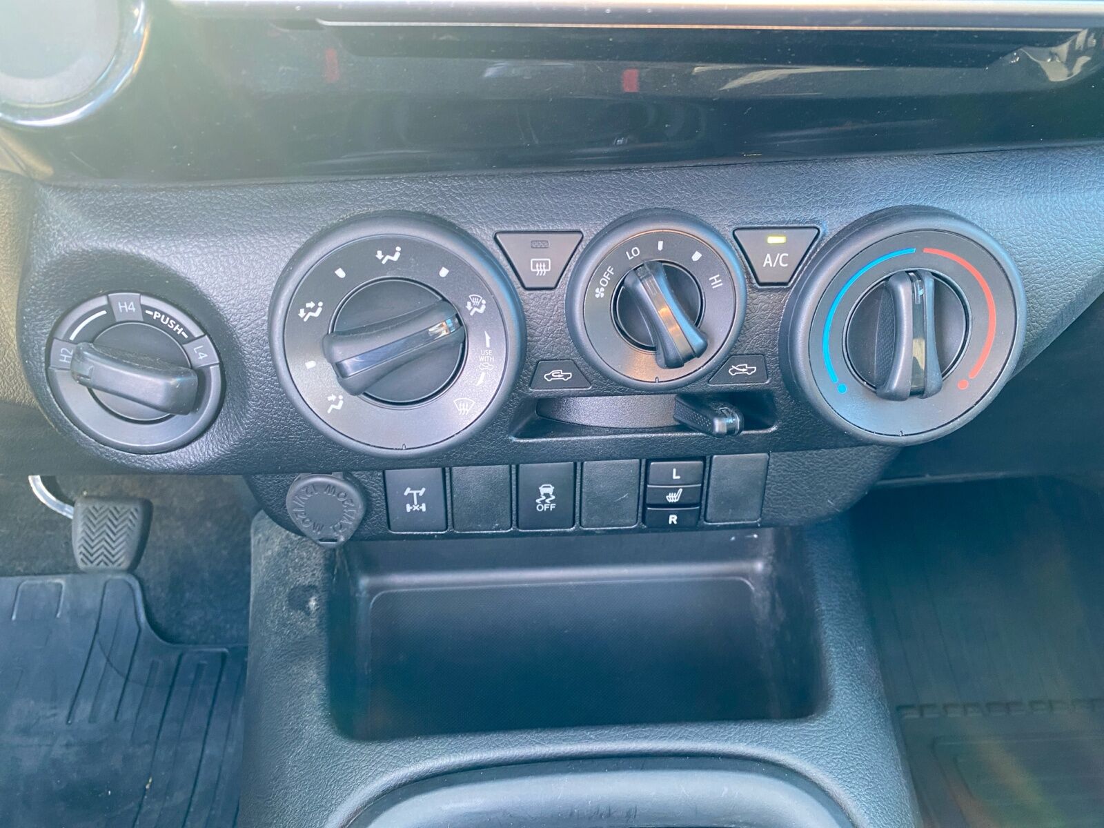 Billede af Toyota HiLux Extra Cab 2,4 D-4D T2 AWD 150HK Pick-Up 6g