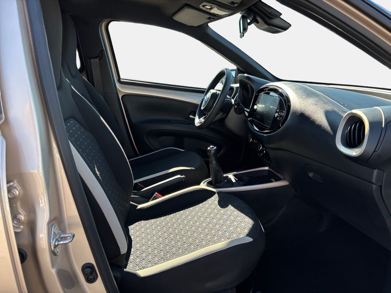 Billede af Toyota Aygo X 1,0 VVT-I Pulse 72HK 5d