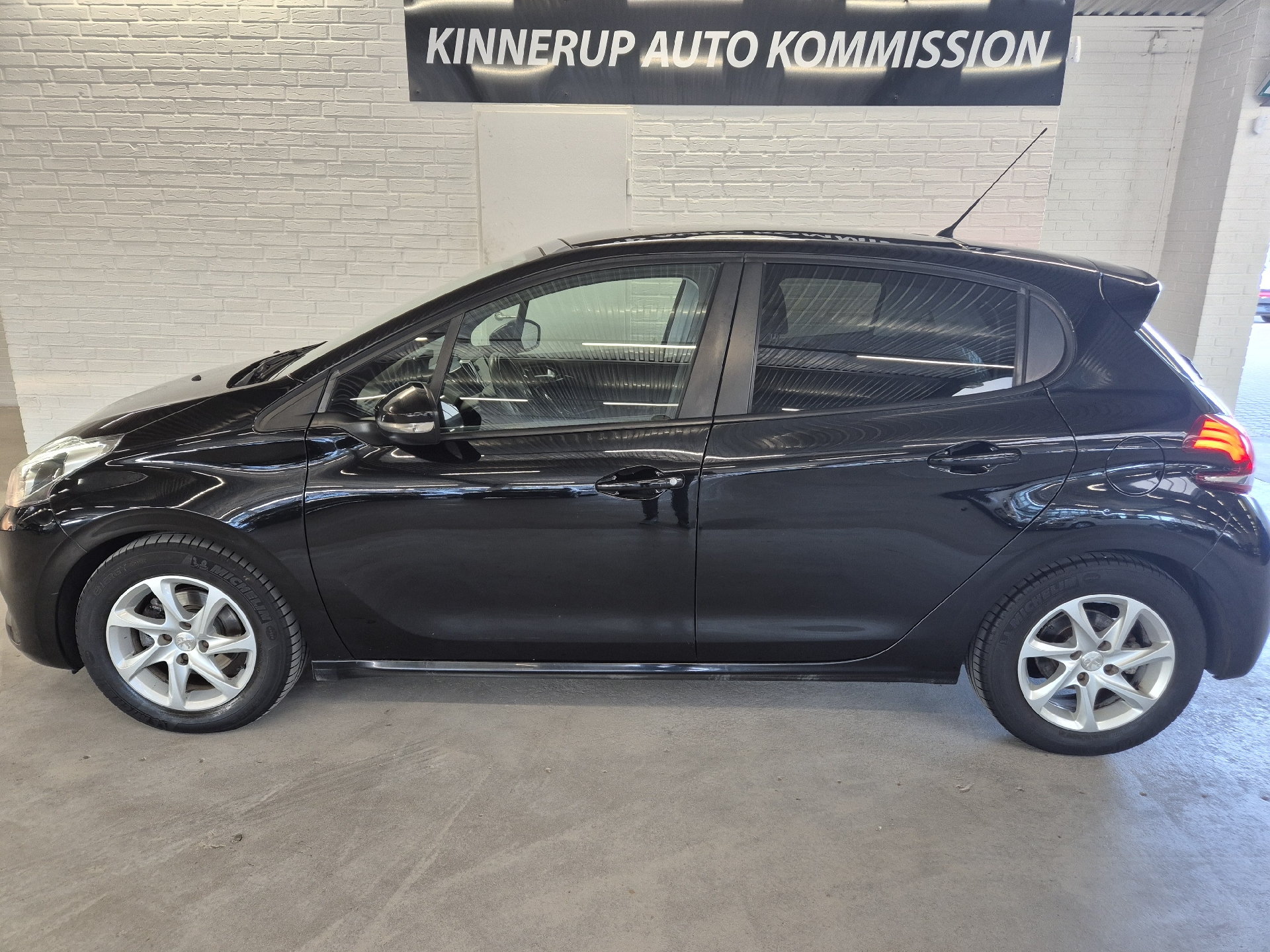 Billede af Peugeot 208 1,6 BlueHDi Envy 100HK 5d