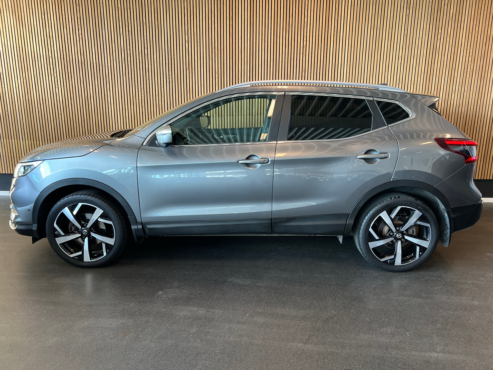 Billede af Nissan Qashqai 1,3 Dig-T Tekna+ 160HK 5d 6g
