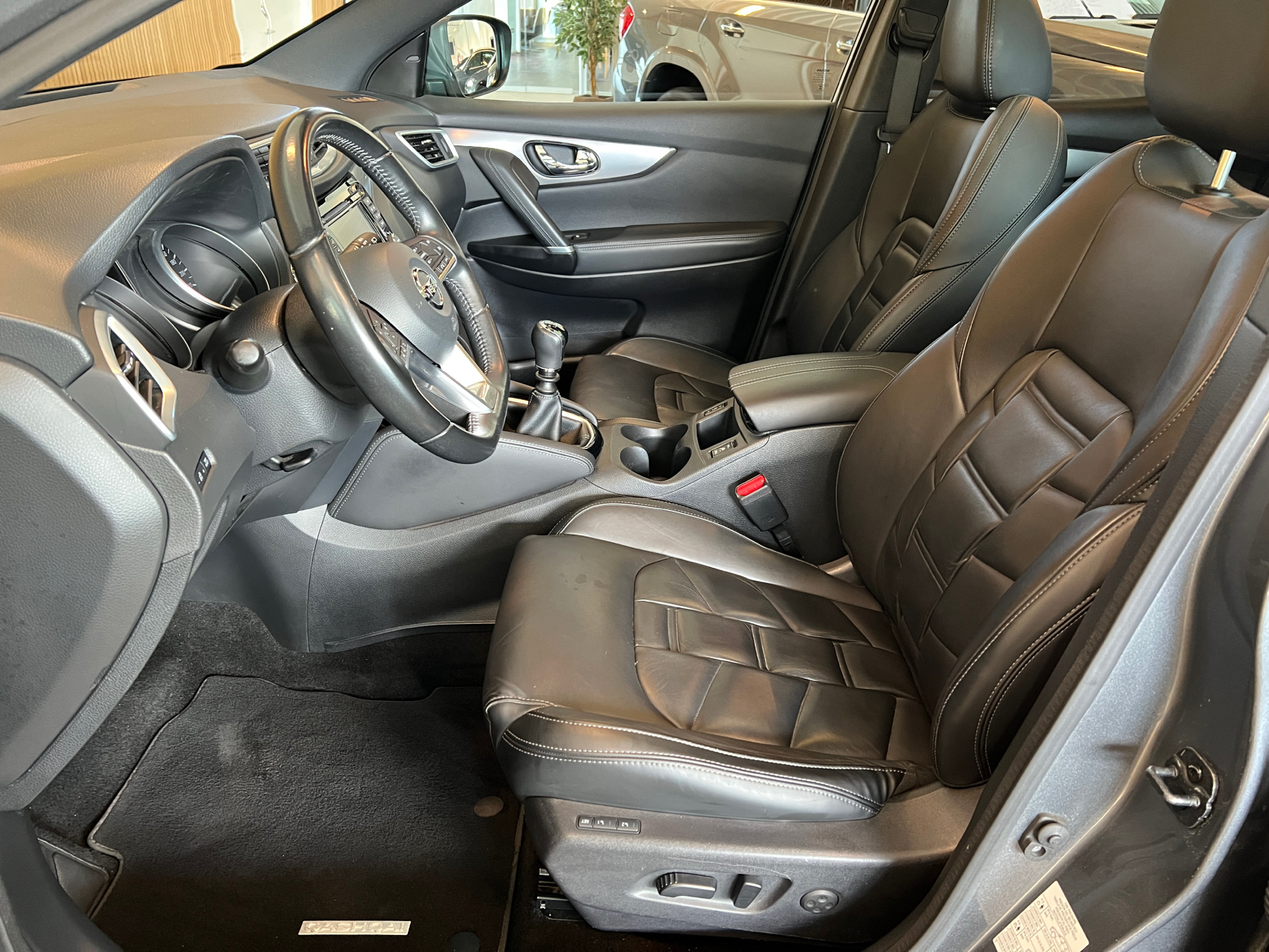 Billede af Nissan Qashqai 1,3 Dig-T Tekna+ 160HK 5d 6g