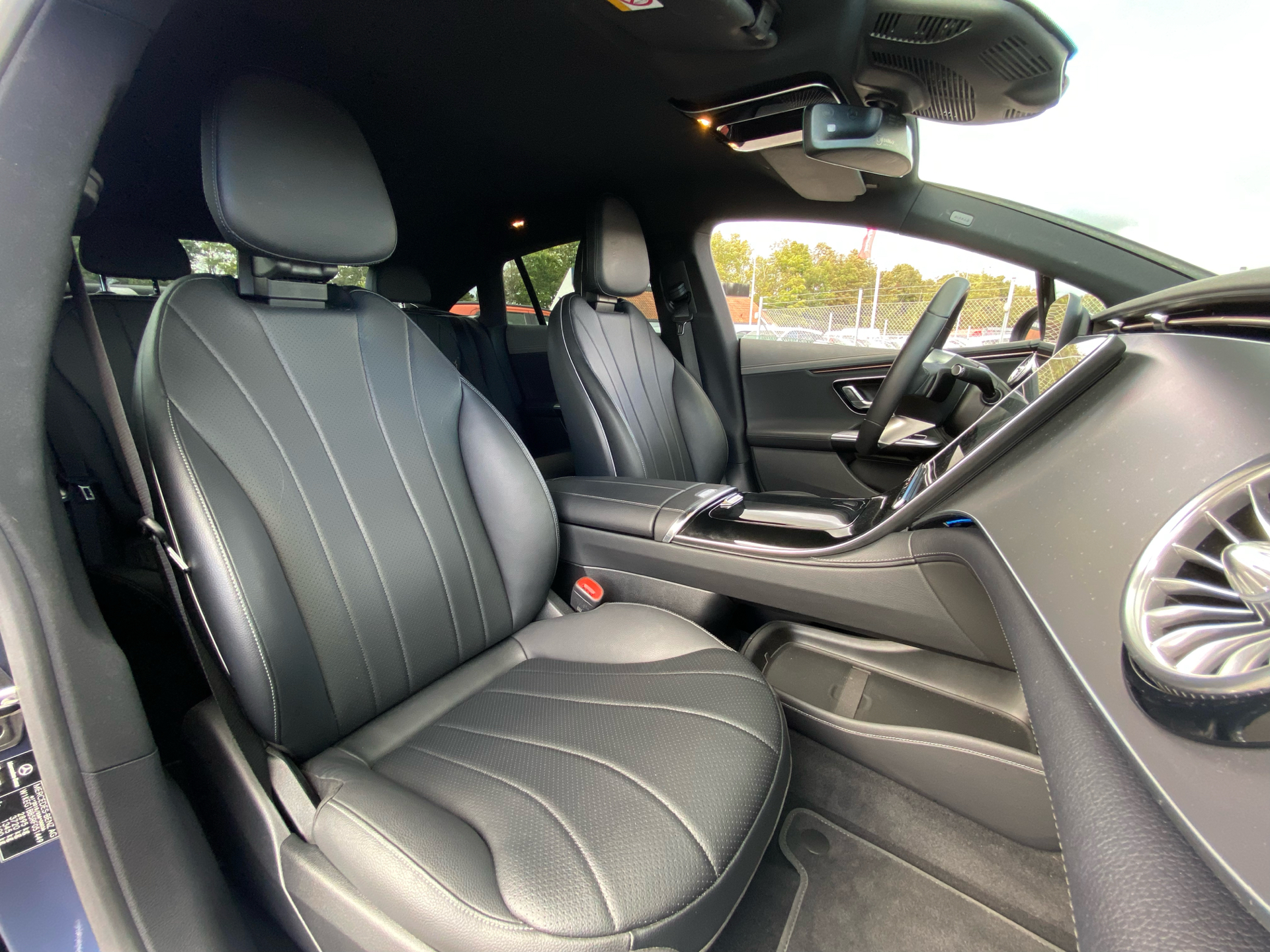 Billede af Mercedes-Benz EQE 300 EL 245HK Aut.