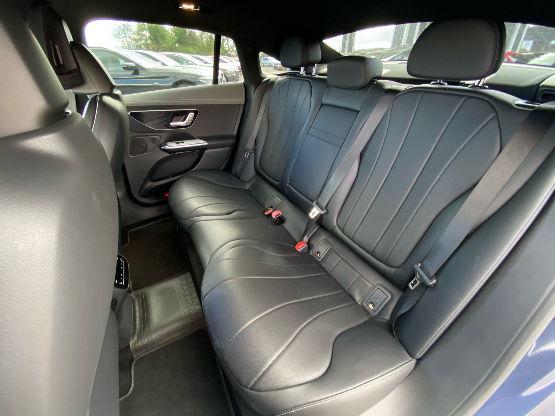 Billede af Mercedes-Benz EQE 300 EL 245HK Aut.