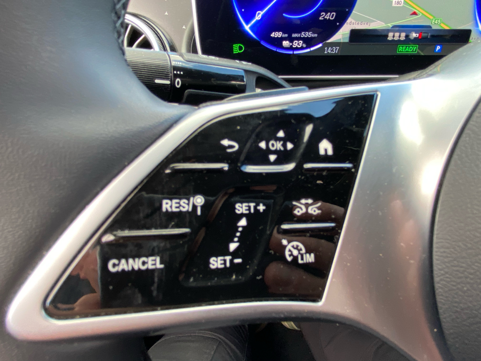 Billede af Mercedes-Benz EQE 300 EL 245HK Aut.