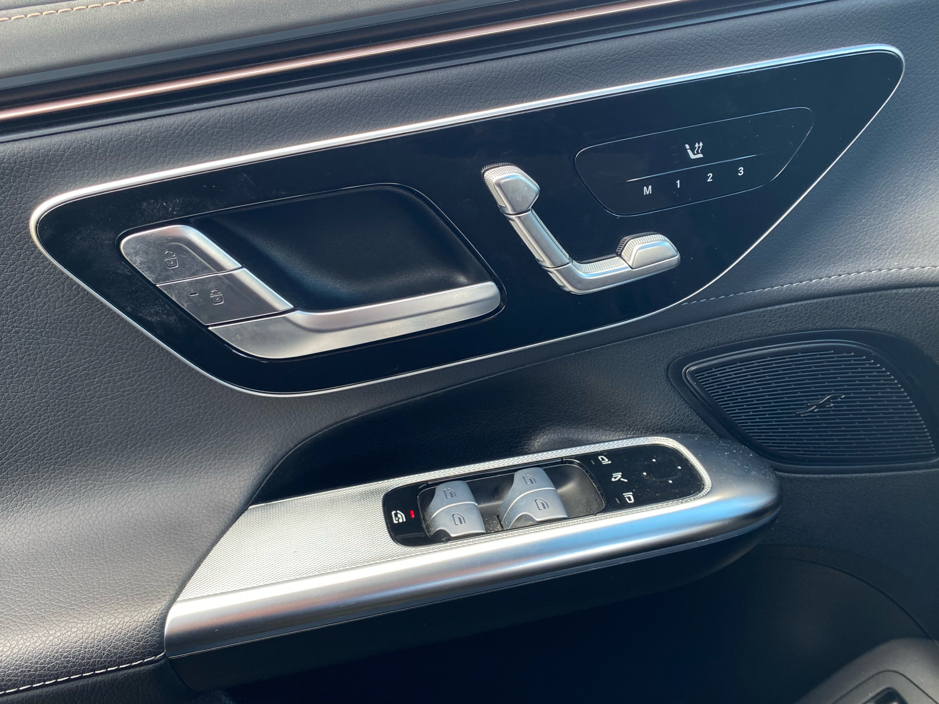 Billede af Mercedes-Benz EQE 300 EL 245HK Aut.