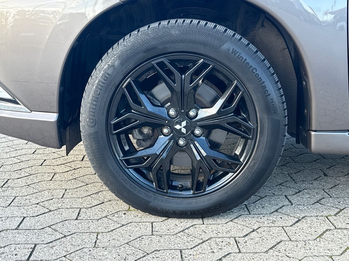 Billede af Mitsubishi Outlander 2,4 PHEV  Plugin-hybrid Intense 4WD 224HK 5d 6g Trinl. Gear