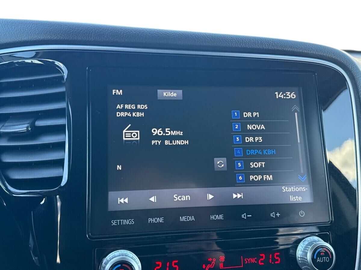 Billede af Mitsubishi Outlander 2,4 PHEV  Plugin-hybrid Intense 4WD 224HK 5d 6g Trinl. Gear