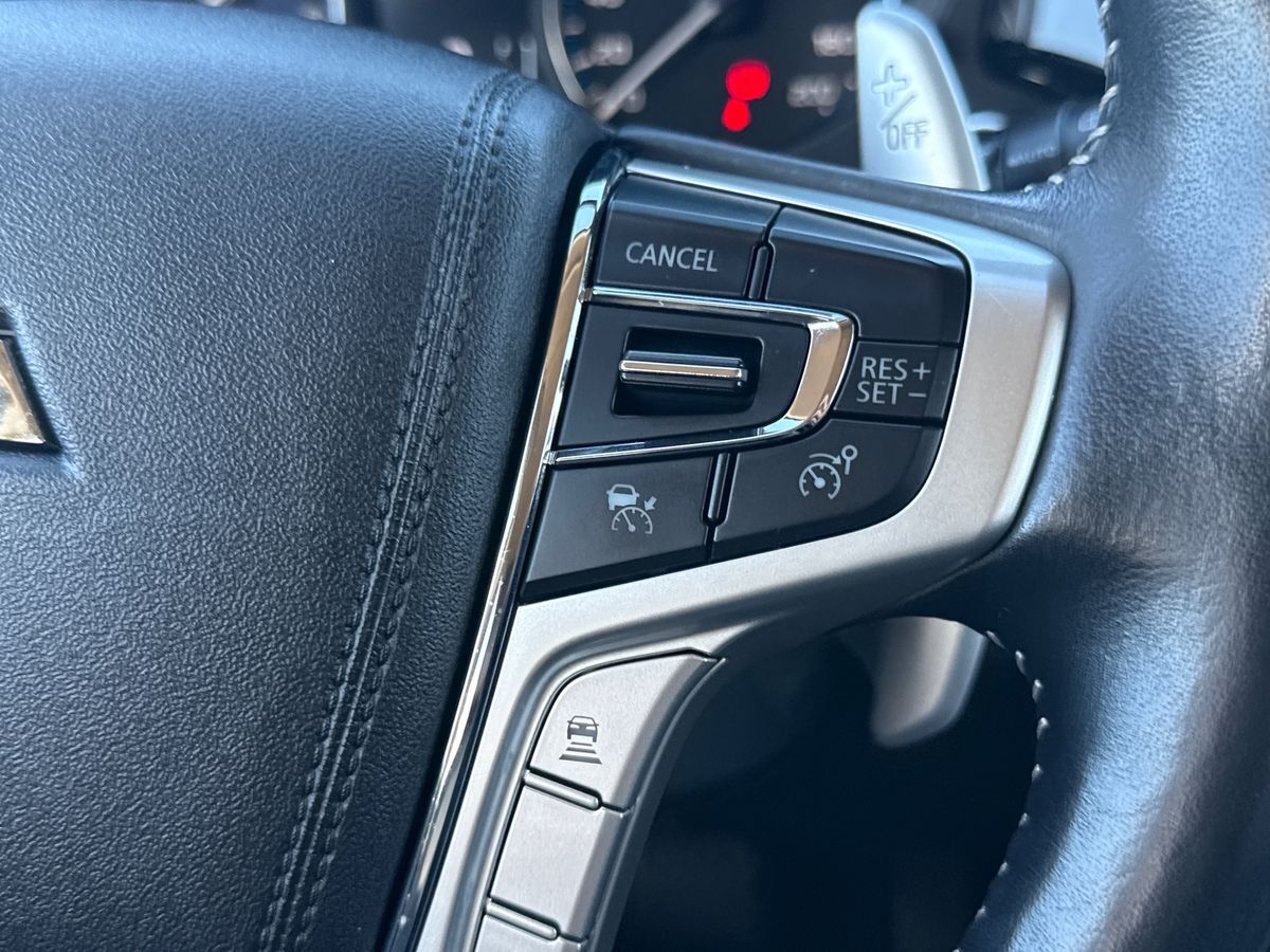 Billede af Mitsubishi Outlander 2,4 PHEV  Plugin-hybrid Intense 4WD 224HK 5d 6g Trinl. Gear