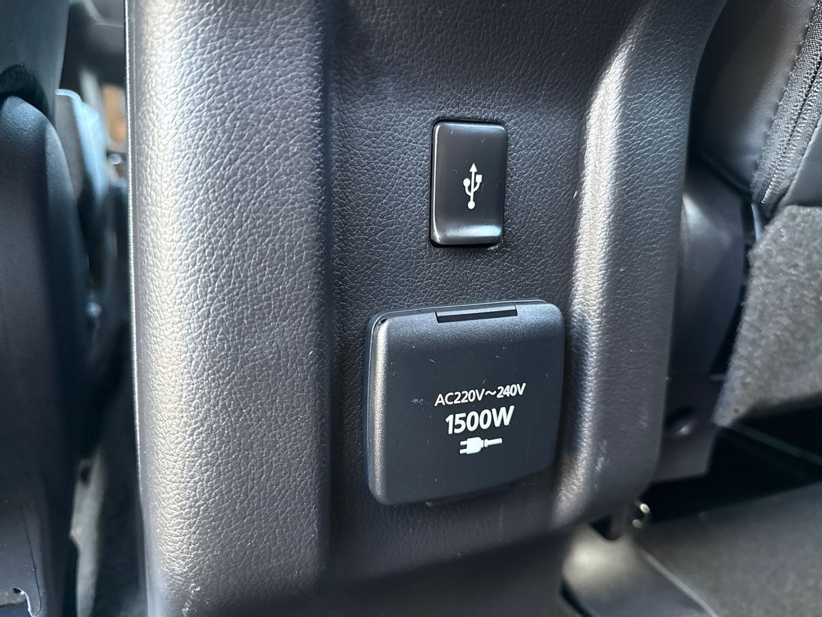 Billede af Mitsubishi Outlander 2,4 PHEV  Plugin-hybrid Intense 4WD 224HK 5d 6g Trinl. Gear