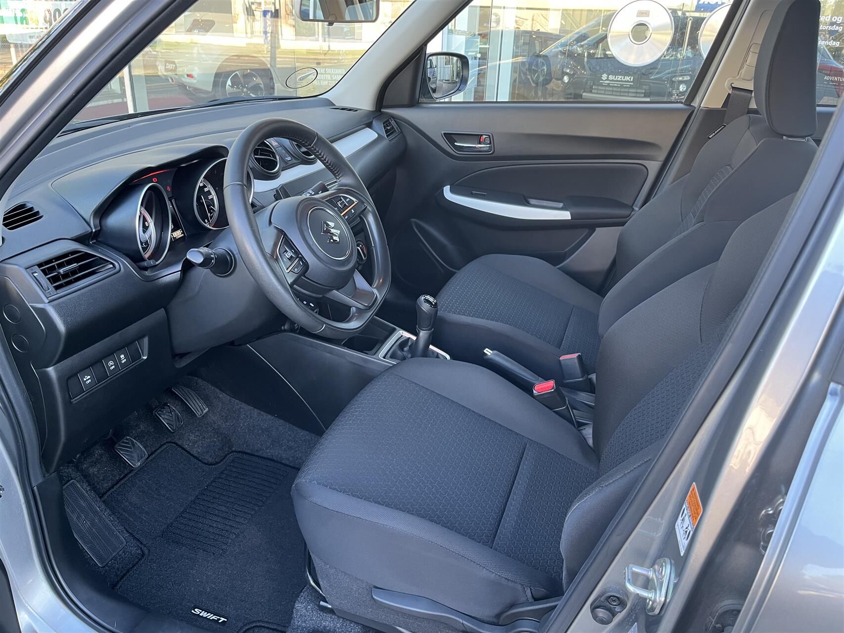 Billede af Suzuki Swift 1,2 Dualjet  Mild hybrid Club AEB 83HK 5d