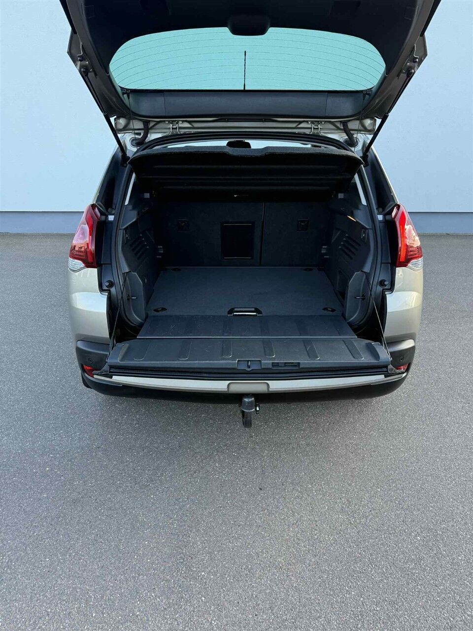 Billede af Peugeot 3008 1,2 e-THP Active 130HK 5d 6g