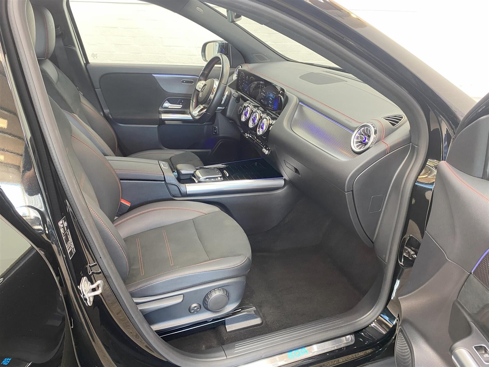 Billede af Mercedes-Benz EQA 300 EL AMG Advance 4Matic 228HK 5d Aut.