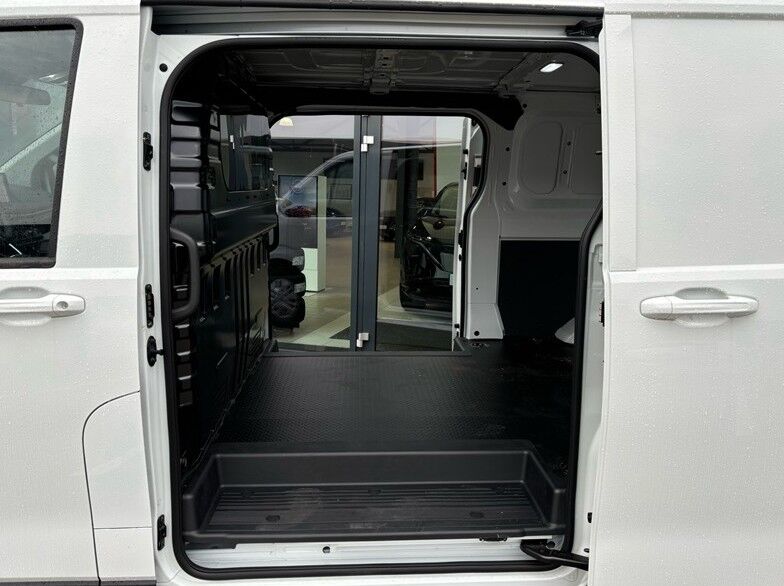 Billede af Maxus e-Deliver 7 L2H1 EL 204HK Van Aut.
