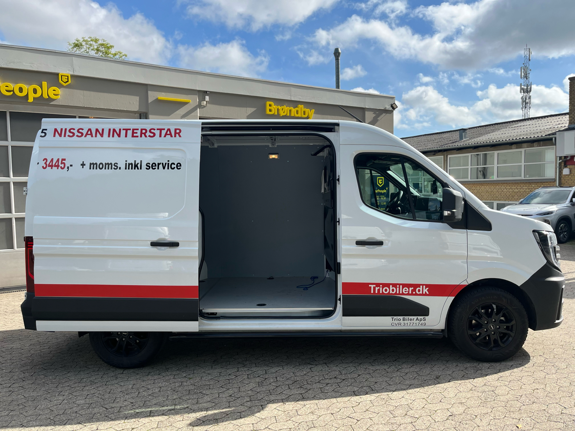 Billede af Nissan Interstar L2H2 2,0 DCi Tekna 150HK Van 6g