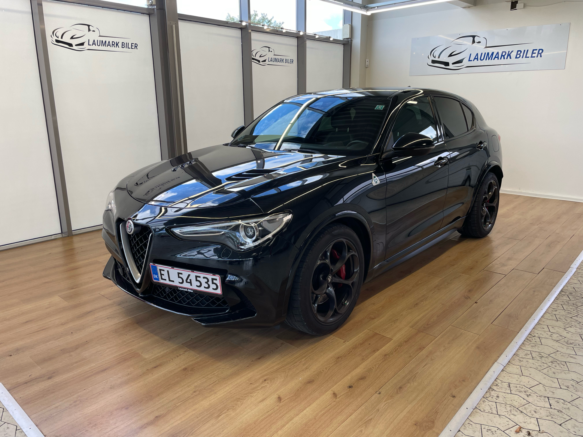 Billede af Alfa Romeo Stelvio 2,9 Bi-Turbo V6 Quadrifoglio 510HK 5d 8g Aut.