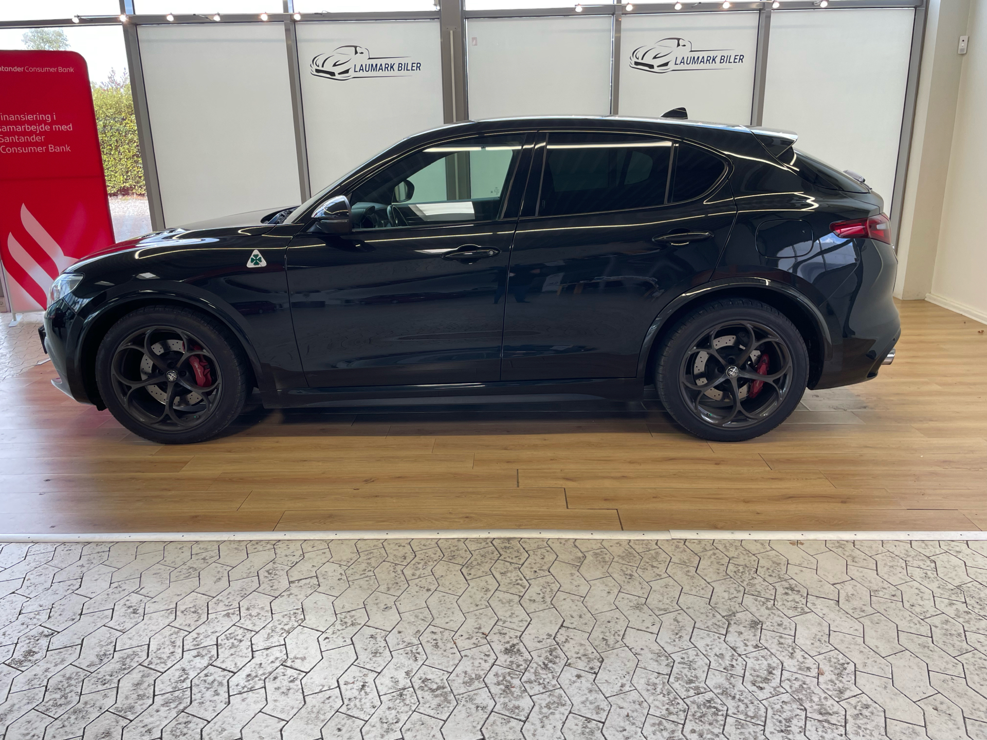 Billede af Alfa Romeo Stelvio 2,9 Bi-Turbo V6 Quadrifoglio 510HK 5d 8g Aut.