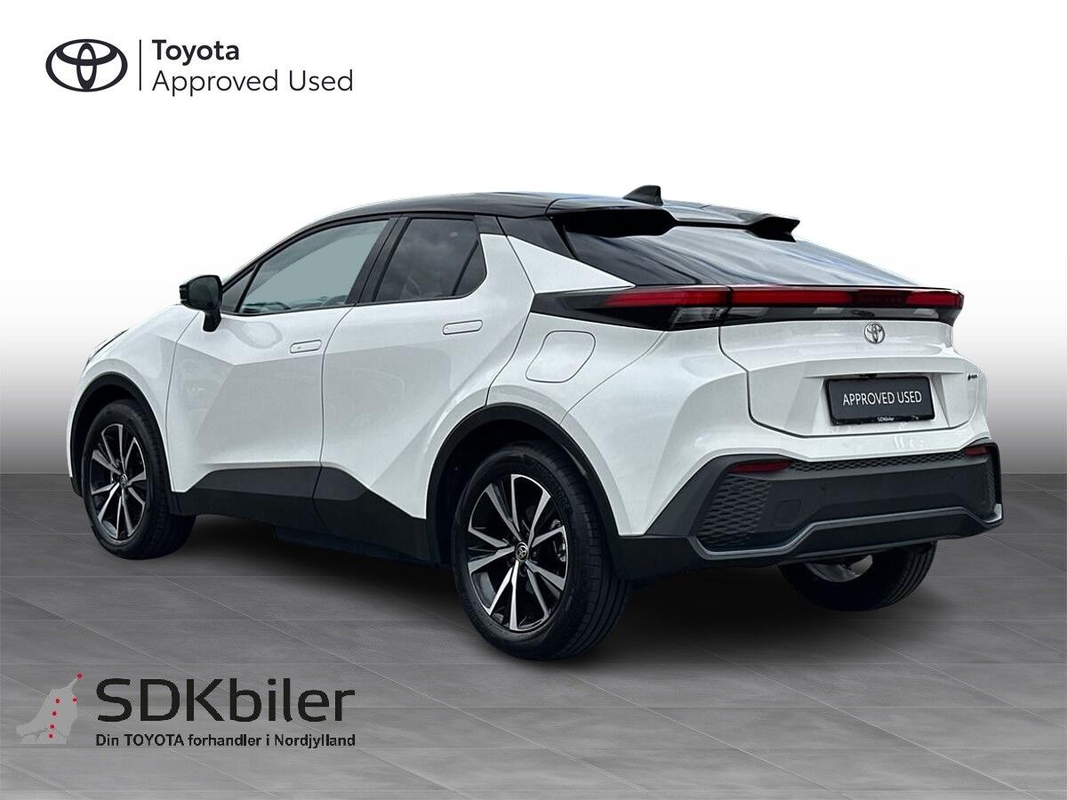Billede af Toyota C-HR 2,0 Plugin-hybrid Style Smart Bi-tone E-CVT 223HK 5d Trinl. Gear