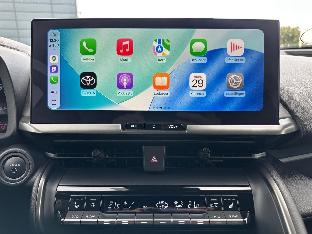 Billede af Toyota C-HR 2,0 Plugin-hybrid Style Smart Bi-tone E-CVT 223HK 5d Trinl. Gear