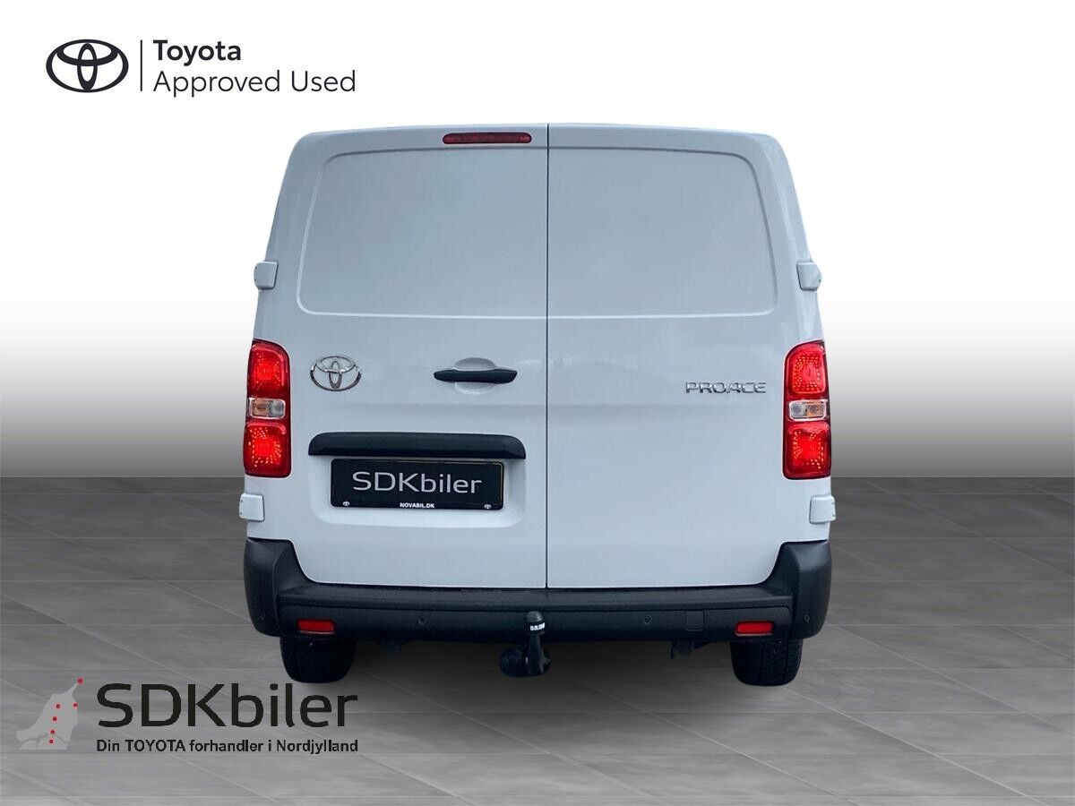 Billede af Toyota Proace Long 2,0 D Comfort Master To skydedør 144HK Van 8g Aut.