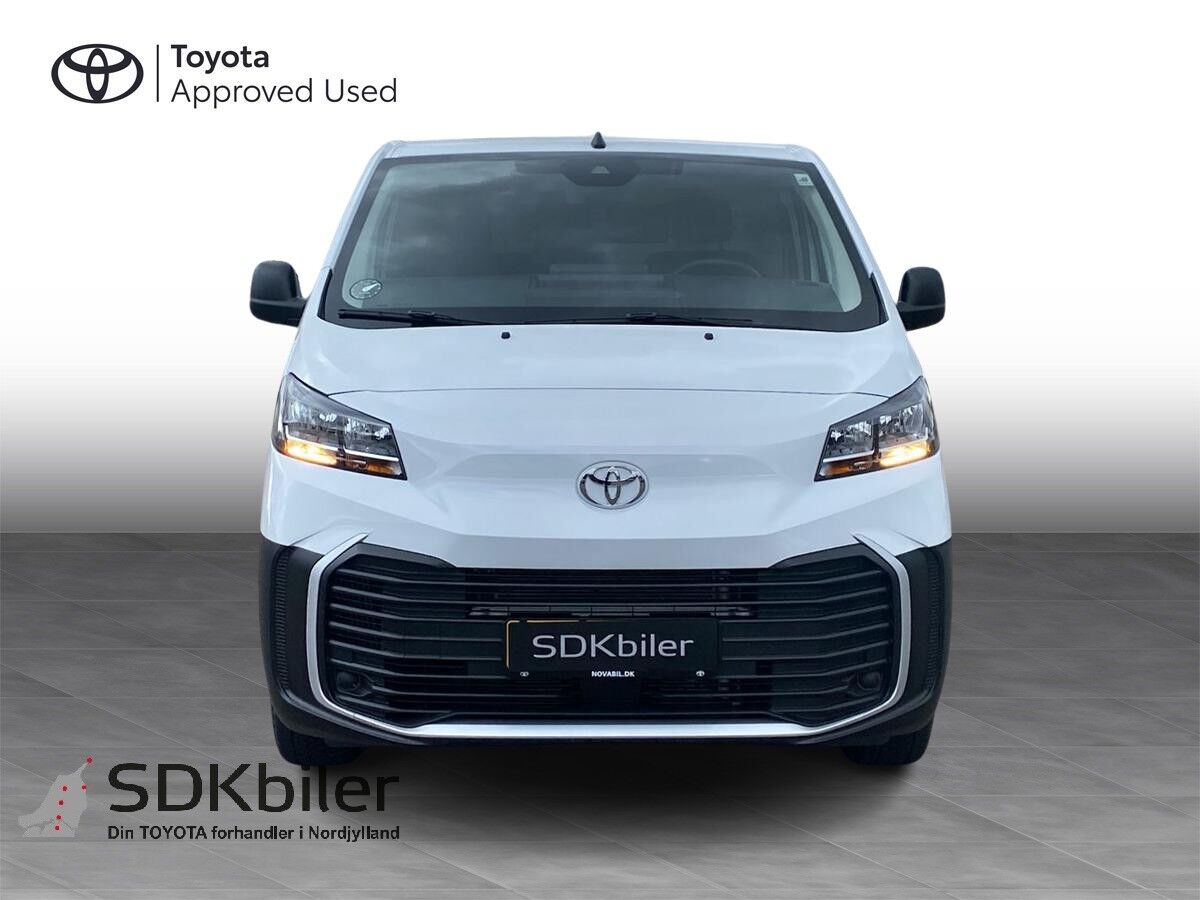 Billede af Toyota Proace Long 2,0 D Comfort Master To skydedør 144HK Van 8g Aut.