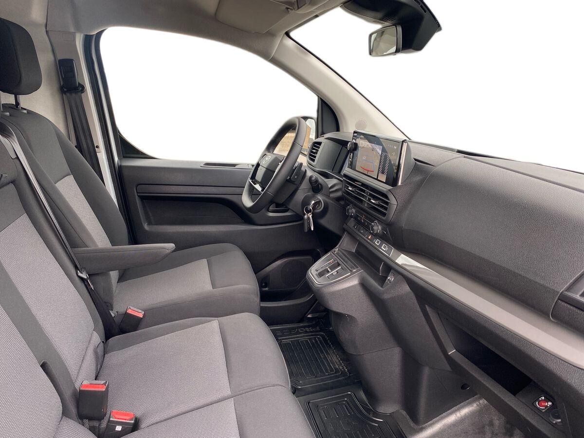 Billede af Toyota Proace Long 2,0 D Comfort Master To skydedør 144HK Van 8g Aut.