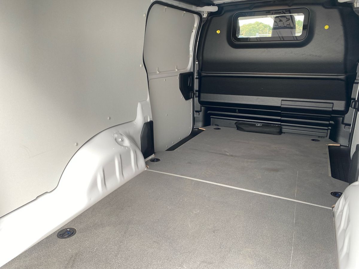 Billede af Toyota Proace Long 2,0 D Comfort Master To skydedør 144HK Van 8g Aut.