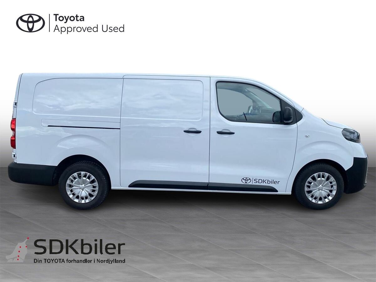 Billede af Toyota Proace Long 2,0 D Comfort Master To skydedør 144HK Van 8g Aut.