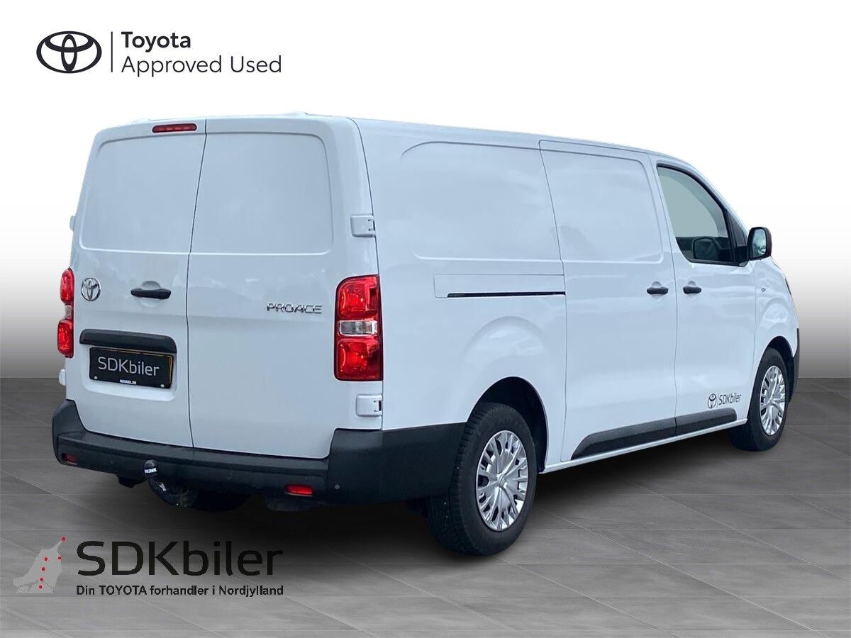 Billede af Toyota Proace Long 2,0 D Comfort Master To skydedør 144HK Van 8g Aut.