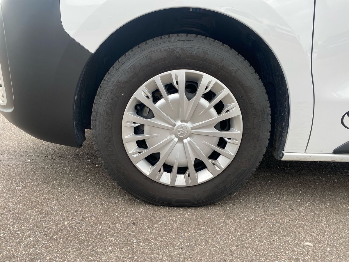 Billede af Toyota Proace Long 2,0 D Comfort Master To skydedør 144HK Van 8g Aut.